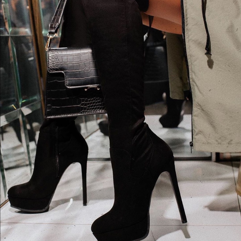 Miss Lola black Thigh high boots